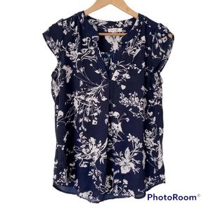 MANDEE NAVY/WHITE FLORAL VNECK TOP/BLOUSE WITH TULIP CAP SLEEVES,MEDIUM